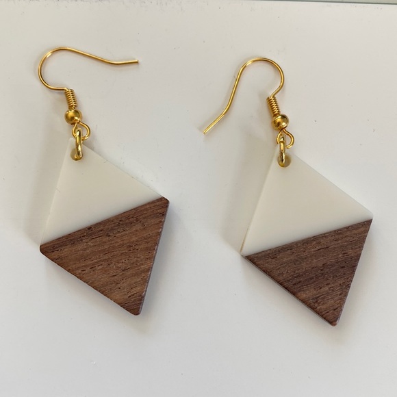 New White Resin Wooden Triangle Statement Earrings - Picture 3 of 6